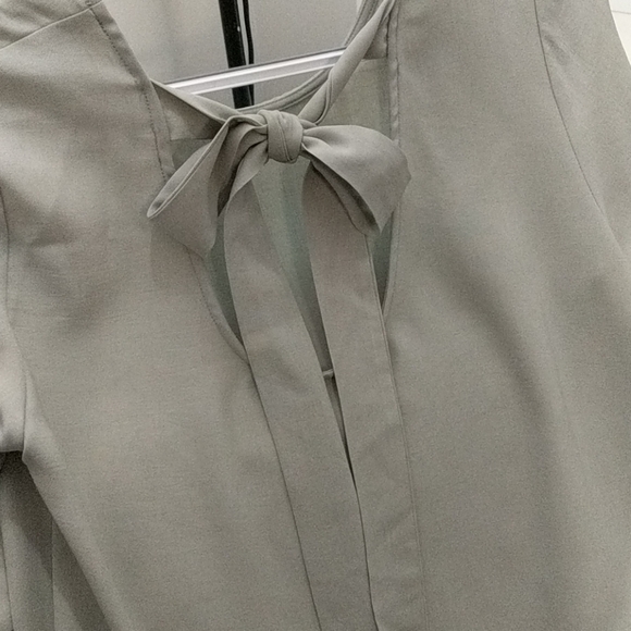 Dress with bell sleeves, tie neck in back - Picture 3 of 6